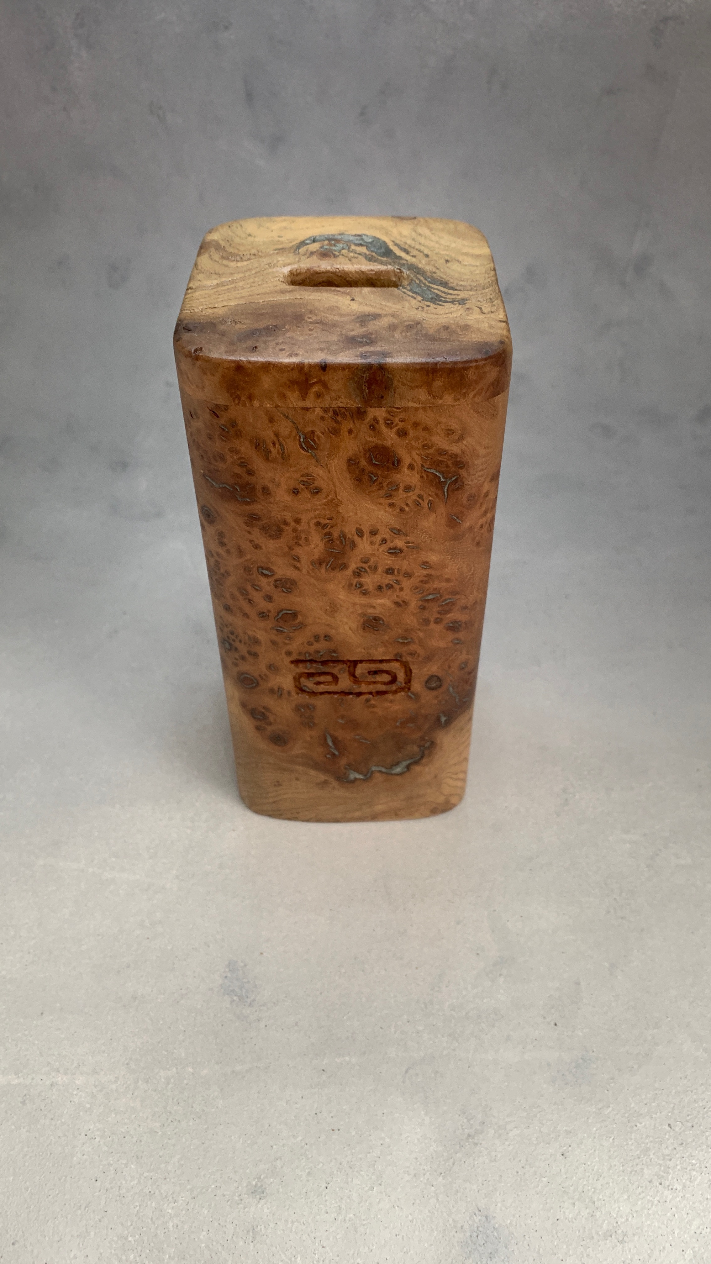 Bloc porte-couteau loupe d'orme massif PBDesign artisanal